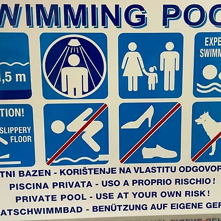 Hébergement de vacances Leonore Mit Beheizbarem Pool *