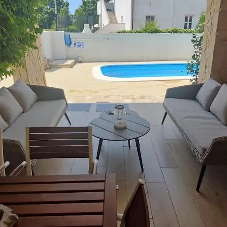 Hébergement de vacances Leonore Mit Beheizbarem Pool