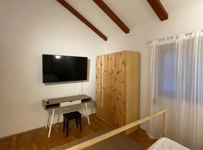 Vikendica Leonore Mit Beheizbarem Pool *